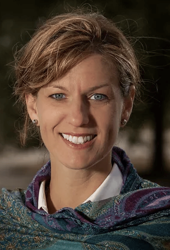 BTM153 - Christina Slentz - The League of Wives Memorial Project